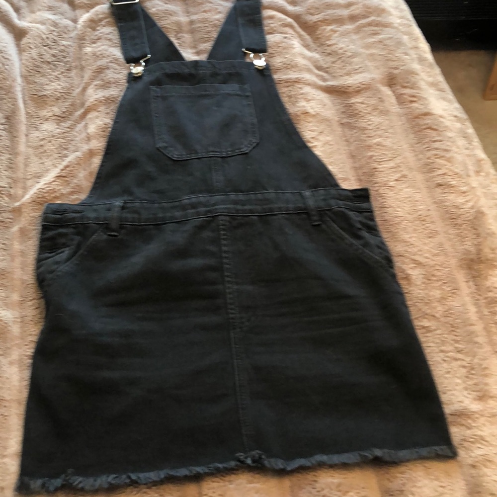 Womens Black Overall Skirt Style